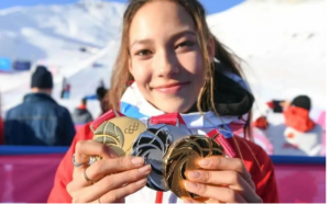 谷爱凌简介（谷爱凌个人资料简介）看最鲜网，看新知识-提供各类互联网项目，互联网副业，职场技能课程，股票期货投资, 校园课程，升学考试等有价值的知识看最鲜网，看新知识