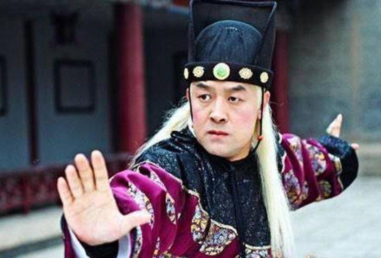 男太监被割去哪些部分,女太监割的是哪个部位