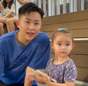 叶海洋的女儿为什么是五国混血（叶海洋女儿怎么来的）看最鲜网，看新知识-提供各类互联网项目，互联网副业，职场技能课程，股票期货投资, 校园课程，升学考试等有价值的知识看最鲜网，看新知识