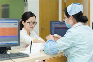 打完新冠疫苗能喝酒吗看最鲜网，看新知识-提供各类互联网项目，互联网副业，职场技能课程，股票期货投资, 校园课程，升学考试等有价值的知识看最鲜网，看新知识