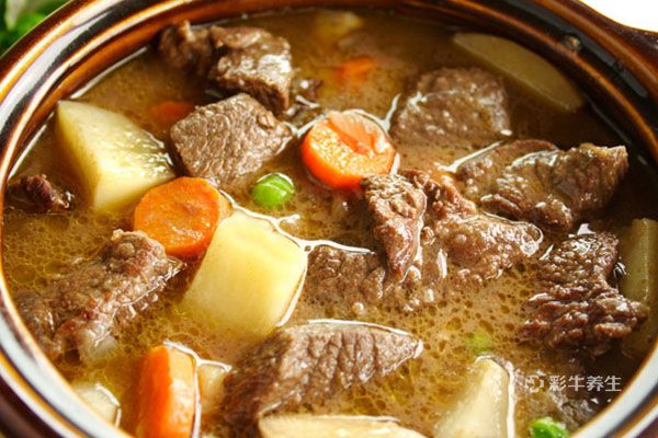 炖牛肉最忌讳两种佐料(怎么炖牛肉好吃易烂熟)