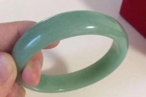 佘太翠是玉还是翡翠（佘太玉和翡翠有什么区别）看最鲜网，看新知识-提供各类互联网项目，互联网副业，职场技能课程，股票期货投资, 校园课程，升学考试等有价值的知识看最鲜网，看新知识