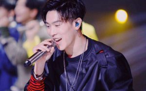 马伯骞个人资料（马伯庸个人简介）看最鲜网，看新知识-提供各类互联网项目，互联网副业，职场技能课程，股票期货投资, 校园课程，升学考试等有价值的知识看最鲜网，看新知识