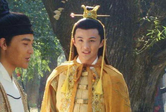 嘉靖和万历两个奇葩（万历和嘉靖谁厉害）