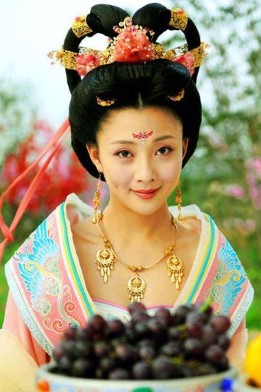 杨玉环是哪里人（杨玉环出生在哪里）看最鲜网，看新知识-提供各类互联网项目，互联网副业，职场技能课程，股票期货投资, 校园课程，升学考试等有价值的知识看最鲜网，看新知识
